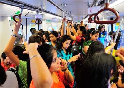 Ấn Độ: New Delhi đề xuất miễn phí giao thông công cộng cho phụ nữ