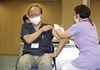 Nhật Bản tiêm vaccine cho người cao tuổi từ tháng 4