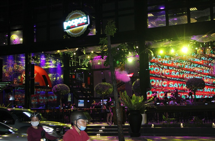TP.HCM cho phép các cơ sở kinh doanh vũ trường, quán bar, karaoke hoạt...
