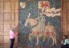 Trưng bày tấm thảm có nguồn gốc bí ẩn từ thế kỷ 15 sau 4 năm bảo tồn