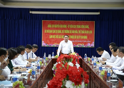 Bộ trưởng Nguyễn Văn Hùng: Tập trung xây dựng môi trường văn hóa cơ sở,...