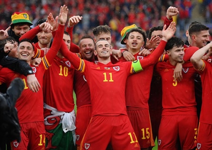 Đội tuyển Xứ Wales giành vé dự World Cup sau 64 năm