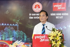 Bay Vietjet đón trung thu tại Tuyên Quang - Lễ hội Thành Tuyên