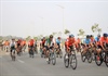Sôi nổi Giải đua xe đạp “Bên bờ sông Trà”