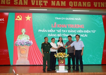 Khai trương phần mềm “Sổ tay đảng viên điện tử” tỉnh Quảng Ngãi