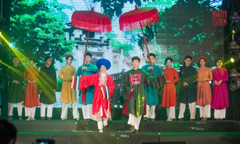 Quảng bá văn hóa trang phục Việt tới bạn bè quốc tế